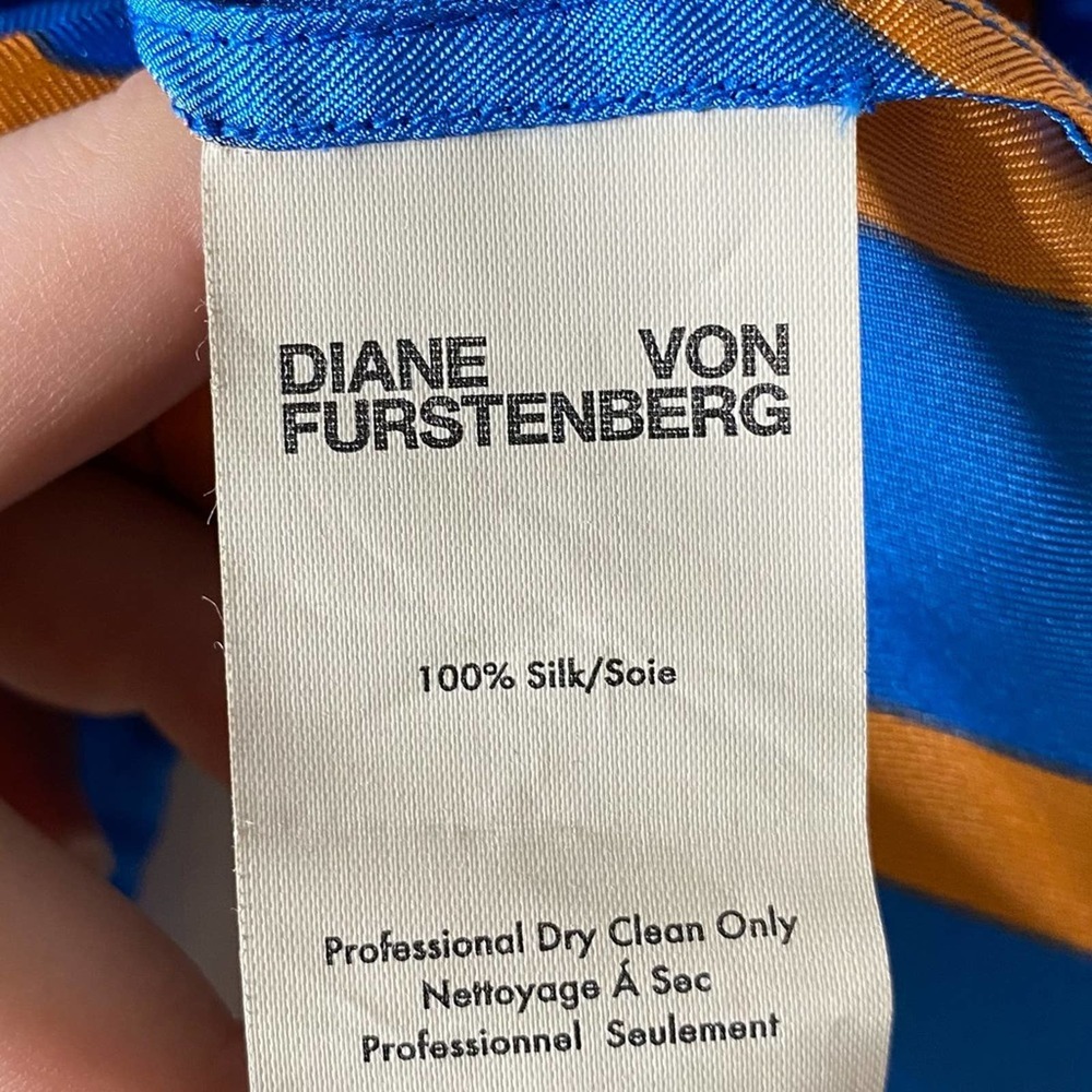 Diane Von Furstenberg Silk Print Asymmetrical Sleeveless Tank Top - Picture 5 of 5
